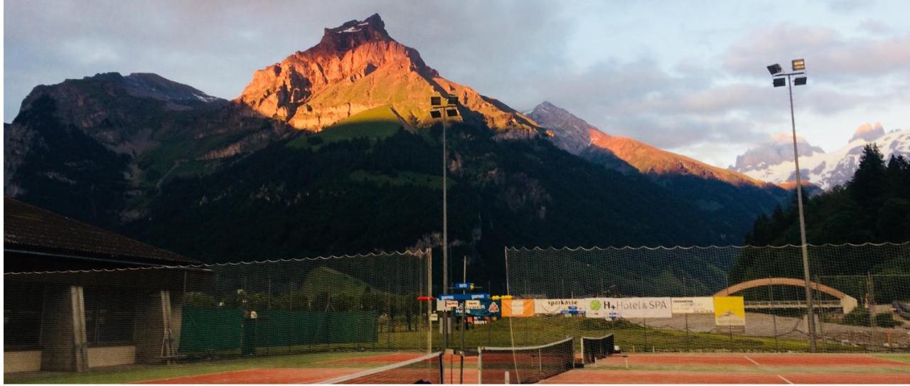 Hotel Hahnenblick Engelberg Eksteriør bilde